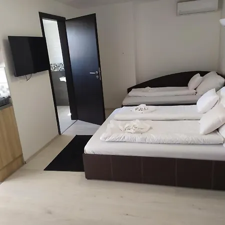 City Apartmanhaz Apartment *