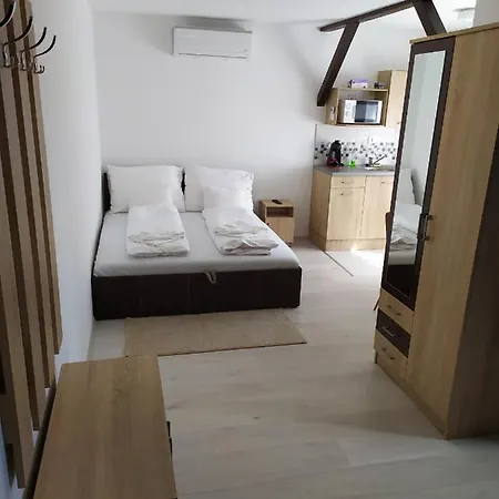 City Apartmanhaz