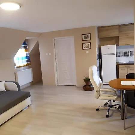 City Apartmanhaz *
